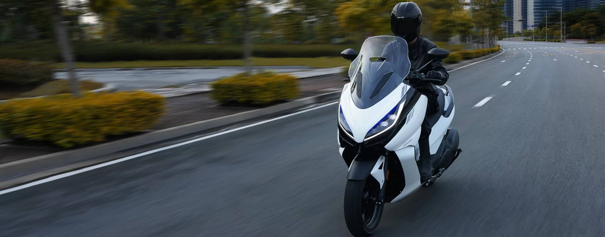 Zontes Moto Tigre Argentina – 350E – En movimiento